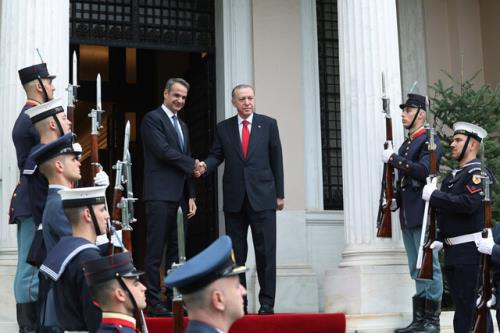سفر کم سابقه اردوغان به آتن رایزنی سران ترکیه و یونان برای حل اختلافات