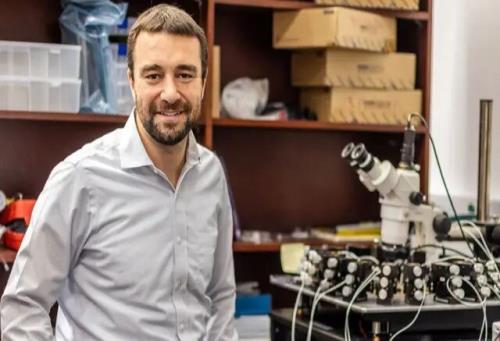 شبیه ترین کامپیوتر به مغز انسان ساخته شد